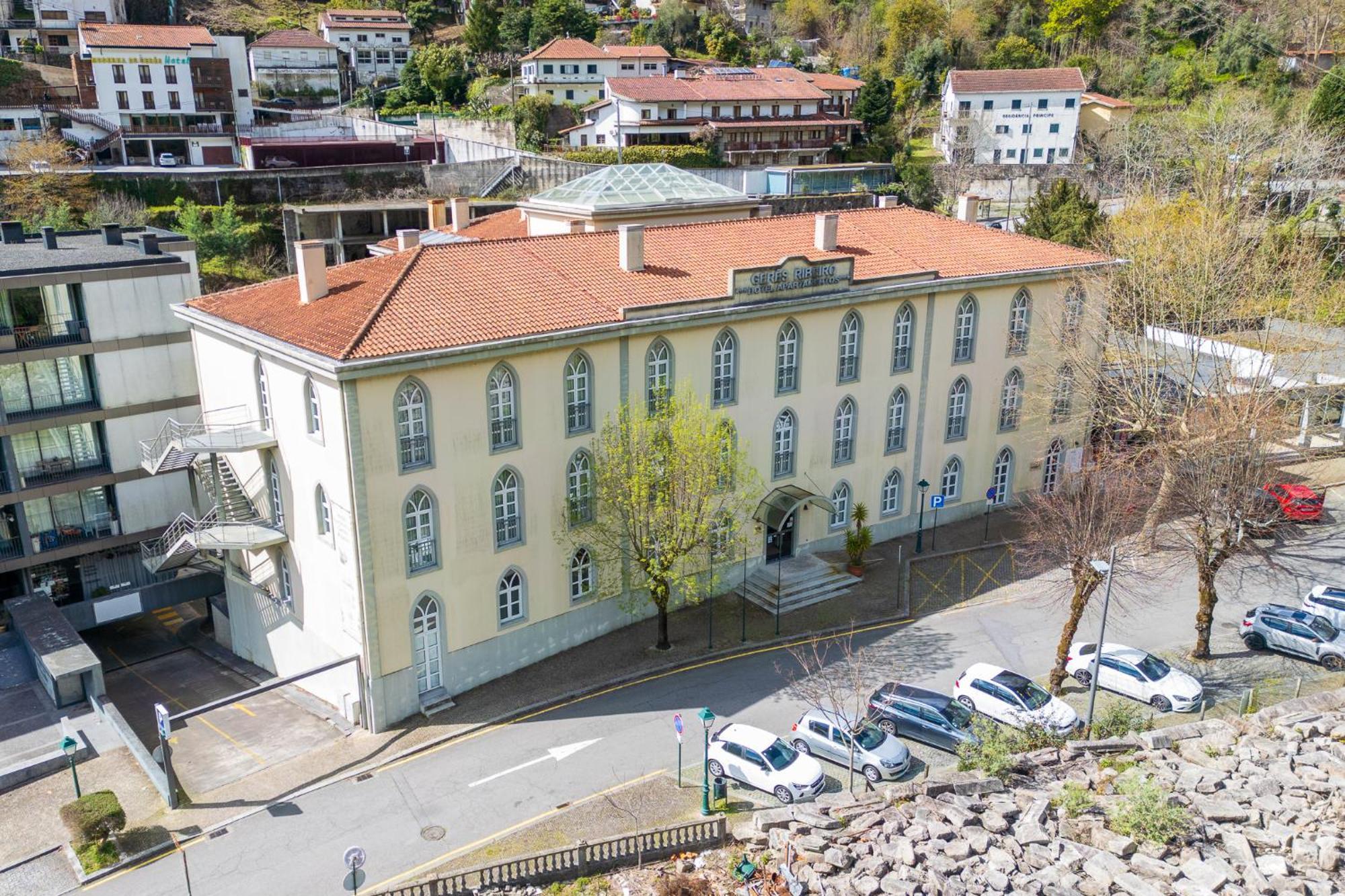 Hotel Apartamentos Geres Ribeiro Екстер'єр фото