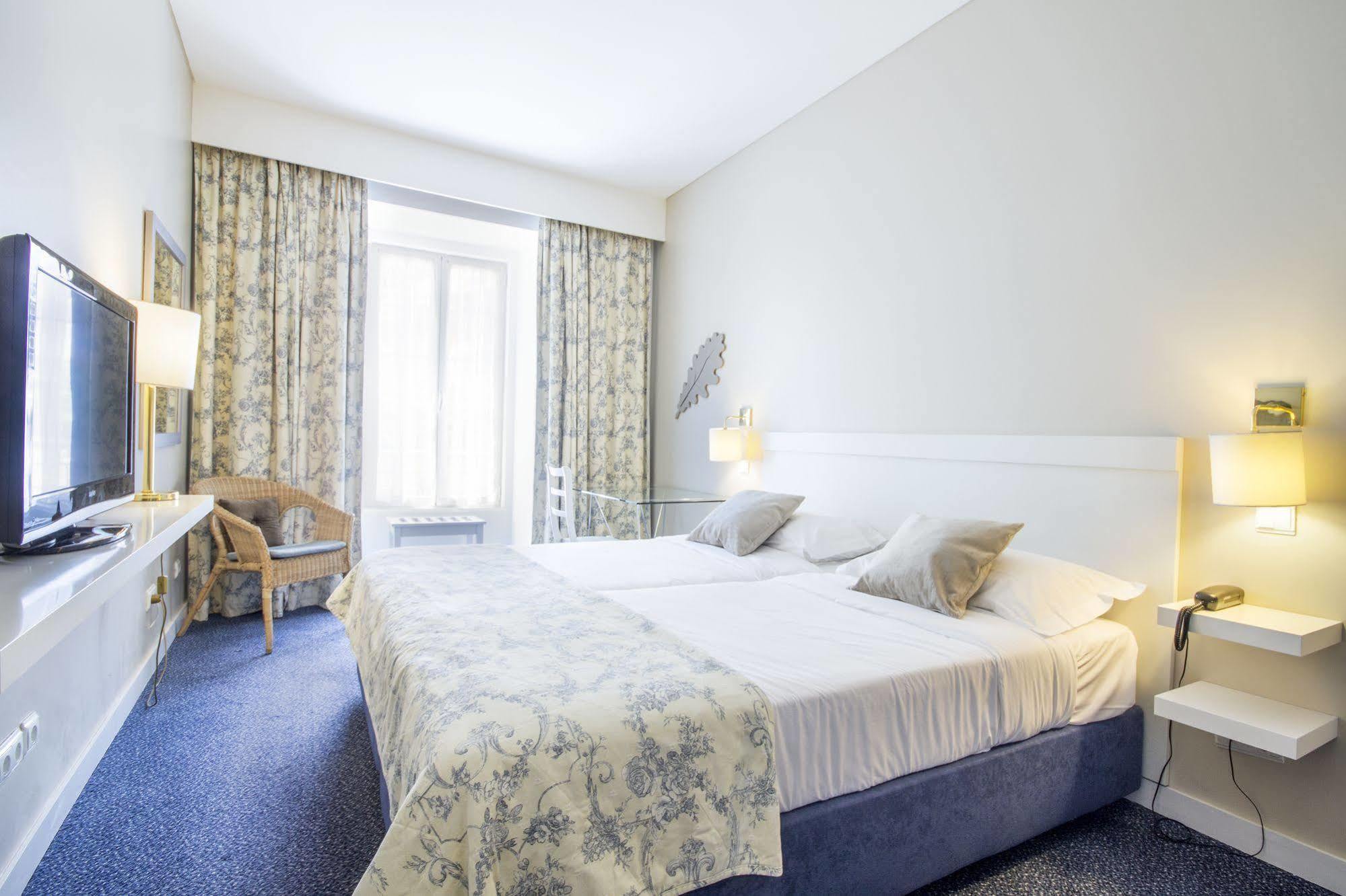 Hotel Apartamentos Geres Ribeiro Екстер'єр фото